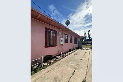 142 W 58th, Los Angeles, CA 90037 - Photo 4