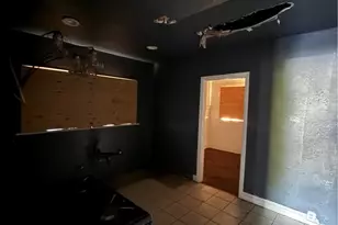 142 W 58th, Los Angeles, CA 90037 - Photo 12