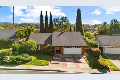 24402 Chrisanta Drive, Mission Viejo, CA 92691 - Photo 2