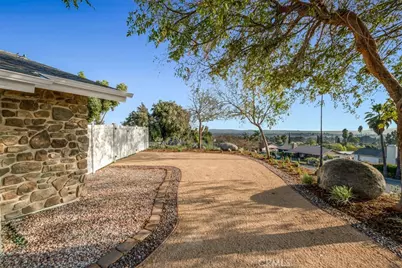 7025 Vista Del Verde, Jurupa Valley, CA 92509 - Photo 62