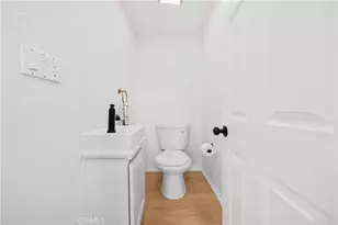 13050 Arborwalk Ln, Tustin, CA 92782 - Photo 14