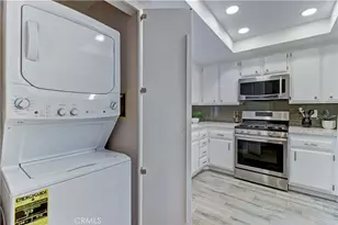 8566 Sierra, Huntington Beach, CA 92646 - Photo 18