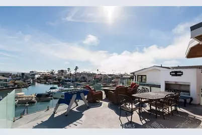 44 Balboa, Newport Beach, CA 92663 - Photo 6