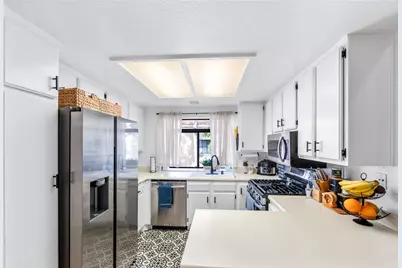 3573 W Greentree Cir #C, Anaheim, CA 92804 - Photo 14