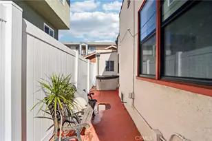 1011 Bennett Ave, Long Beach, CA 90804 - Photo 30