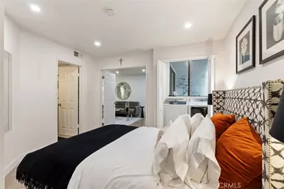 906 N Doheny #303, West Hollywood, CA 90069 - Photo 14