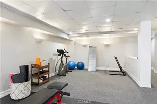 906 N Doheny, West Hollywood, CA 90069 - Photo 18