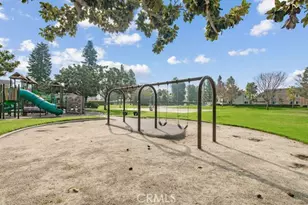 24 Millstone, Irvine, CA 92606 - Photo 32