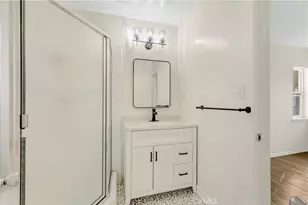 633 S Hacienda St, Anaheim, CA 92804 - Photo 16