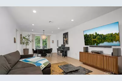 4240 Laurel Canyon Boulevard #306, Studio City, CA 91604 - Photo 6