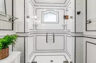 2074 Meadow View Ln, Costa Mesa, CA 92627 - Photo 48