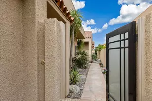 42 La Costa, Rancho Mirage, CA 92270 - Photo 4