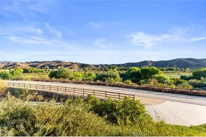 22494 Brightwood Place, Saugus, CA 91350 - Photo 58