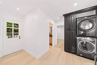 701 Trenton, Beverly Hills, CA 90210 - Photo 20