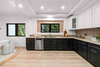 701 Trenton, Beverly Hills, CA 90210 - Photo 18