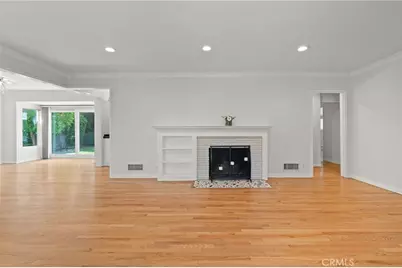 5857 Nagle, Los Angeles, CA 91401 - Photo 4