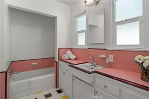 5857 Nagle, Sherman Oaks, CA 91401 - Photo 28