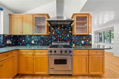 5857 Nagle, Los Angeles, CA 91401 - Photo 12