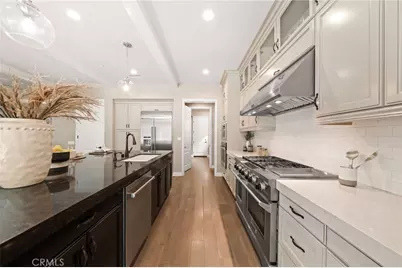 46 Shadybend, Irvine, CA 92602 - Photo 6