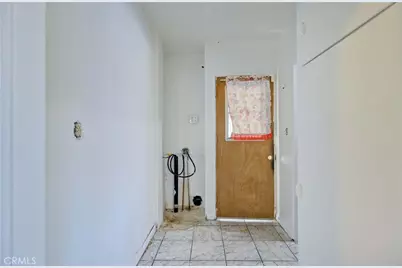 3451 Estrada, Los Angeles, CA 90023 - Photo 2