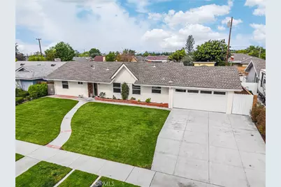 1119 E Cumberland Road, Orange, CA 92865 - Photo 2