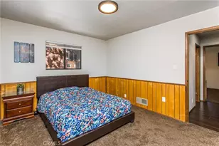 31822 Panorama Dr, Running Springs, CA 92382 - Photo 16