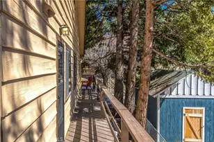 31822 Panorama Dr, Running Springs, CA 92382 - Photo 30