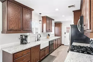 21005 Longworth, Lakewood, CA 90715 - Photo 8