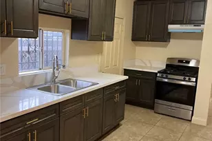 10529 Grape, Los Angeles, CA 90002 - Photo 6