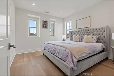 63 Longchamp, Irvine, CA 92602 - Photo 48