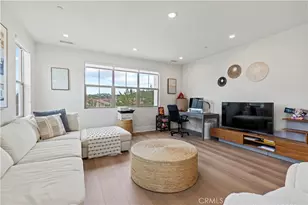 63 Longchamp, Irvine, CA 92602 - Photo 28