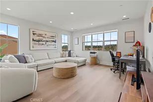 63 Longchamp, Irvine, CA 92602 - Photo 24