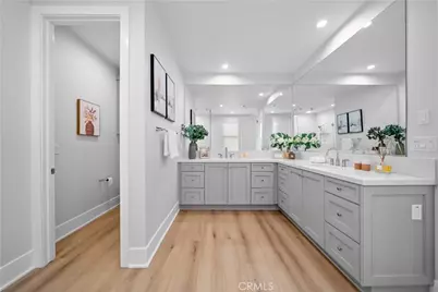 63 Longchamp, Irvine, CA 92602 - Photo 46