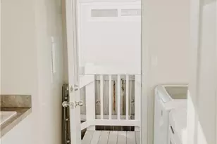 824 W 15th Street, Newport Beach, CA 92663 - Photo 16