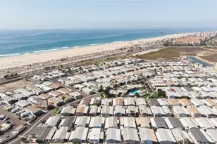 21851 Newland St, Huntington Beach, CA 92646 - Photo 24