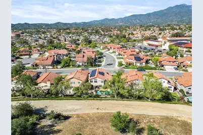 16 San Carlos, Rancho Santa Margarita, CA 92688 - Photo 4