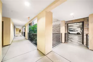 2250 Watermarke, Irvine, CA 92612 - Photo 6