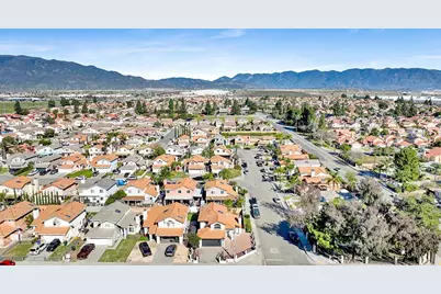 17090 Micallef, Fontana, CA 92336 - Photo 38