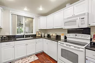 592 Avenida Majorca, Laguna Woods, CA 92637 - Photo 6