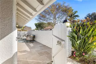 2046 Via Mariposa E, Laguna Woods, CA 92637 - Photo 18