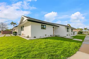 913 Junipero, Costa Mesa, CA 92626 - Photo 44