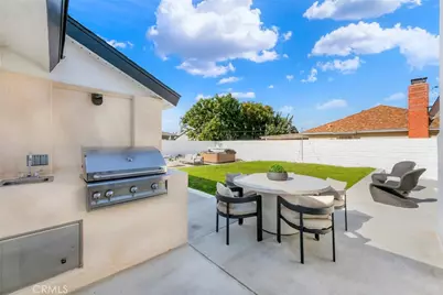 913 Junipero, Costa Mesa, CA 92626 - Photo 40