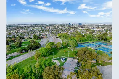 913 Junipero, Costa Mesa, CA 92626 - Photo 50