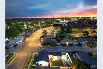 913 Junipero, Costa Mesa, CA 92626 - Photo 52