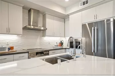 161 N First Avenue, Upland, CA 91786 - Photo 4