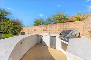 24861 Camberwell St, Laguna Hills, CA 92653 - Photo 40