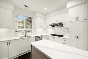 78 Canopy, Irvine, CA 92603 - Photo 6