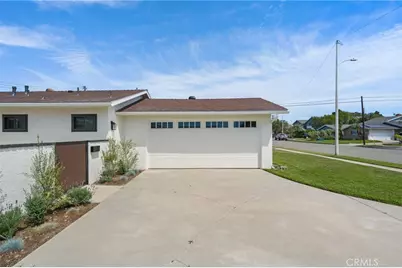 6901 Breeland, Huntington Beach, CA 92647 - Photo 4