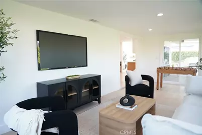 6901 Breeland, Huntington Beach, CA 92647 - Photo 12