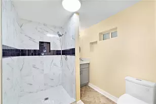 19321 Beach Blvd, Huntington Beach, CA 92648 - Photo 16